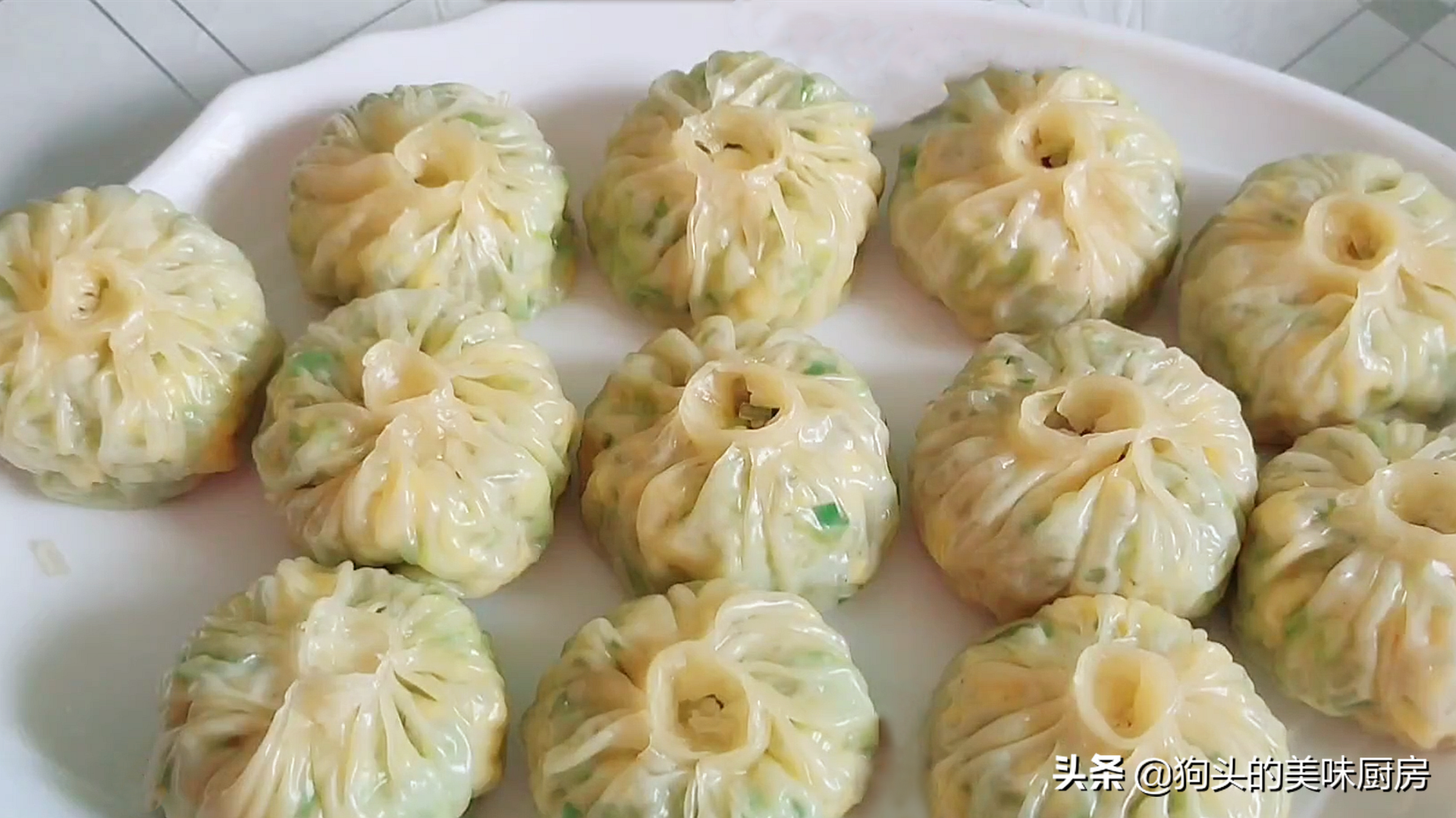 蒸包子不加酵母也能做，教你個老方法，咬一口滿嘴都是香，太香了