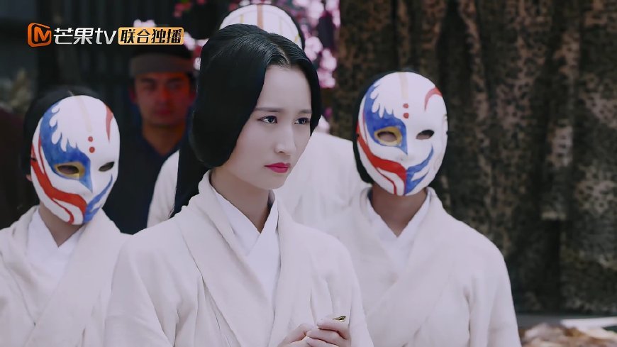 看到任嘉伦妻子模样时，才明白他为什么这么早结婚
