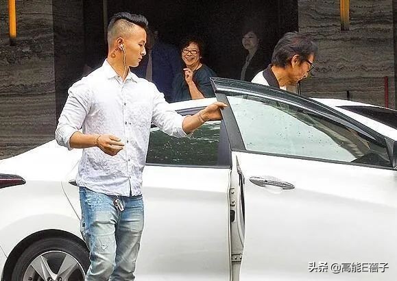 大爆私密史、出轨、卖惨…她们会活成台版卡戴