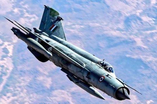 印巴空战之谜，是谁把印度战机击落的？英国记