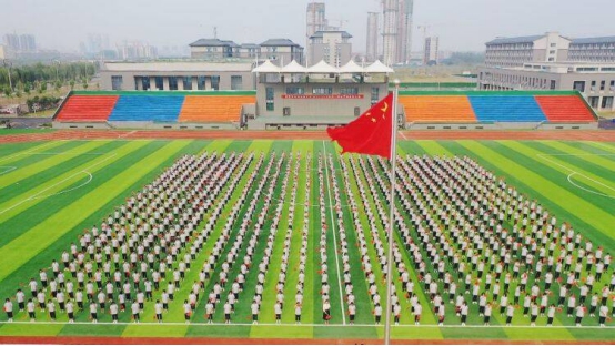 喜迎国庆 万人唱响同一首歌