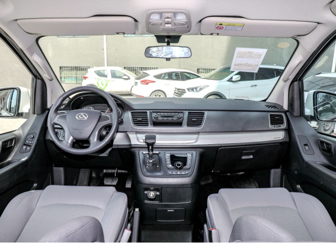 上汽大通MAXUS G10宜商宜家的三排座車型橫評