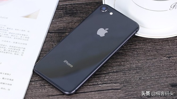 iPhone8市场价3599元！网民：依然值得购买