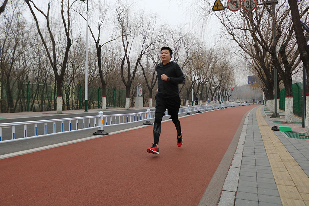智享运动 奔跑在路上——咕咚智能跑鞋21K