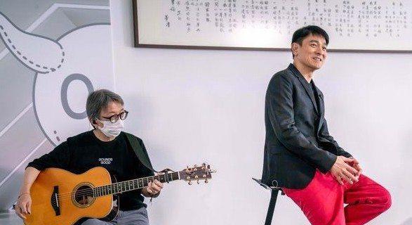 刘德华写感人长信为歌迷会庆生，曝光女儿优秀