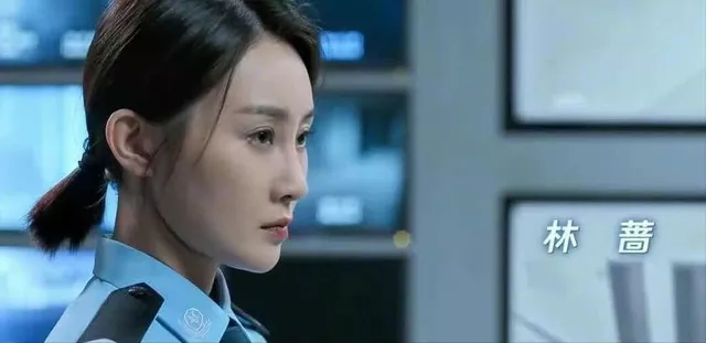 《扫黑风暴》遭遇劲敌?郑业成陷入卧底风云,