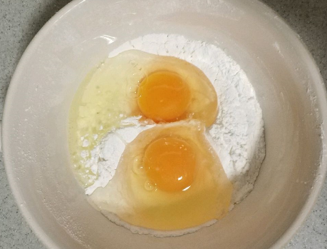 图片[2]-早餐鸡蛋饼做法5分钟做一锅比油条还香-起舞食谱网