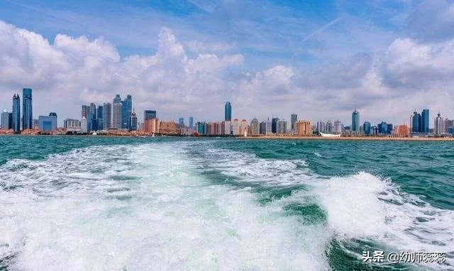 中国第一个拥有汽车的城市，被誉为东方瑞士，