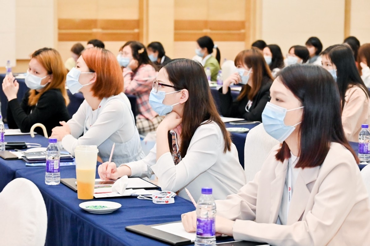 HUAWEI WOMEN DEVELOPERS 2021华为女性开发者峰会 感受“她力量”