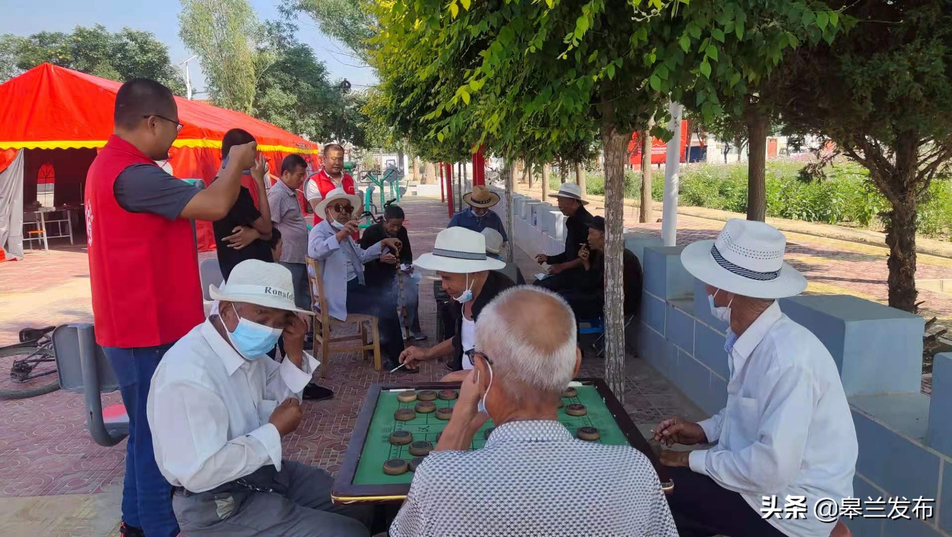 ������ˮ�����Գش�ٰ조��ܰ�ھӽڣ�ůů�����顱��ʱ������ʵ���