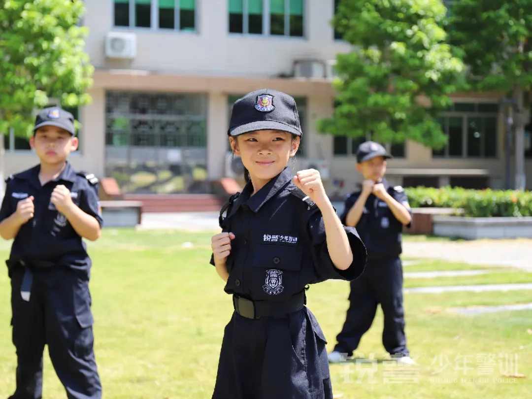 广东警官学院少年警训夏令营：别样的“云结营”，一样的警训情