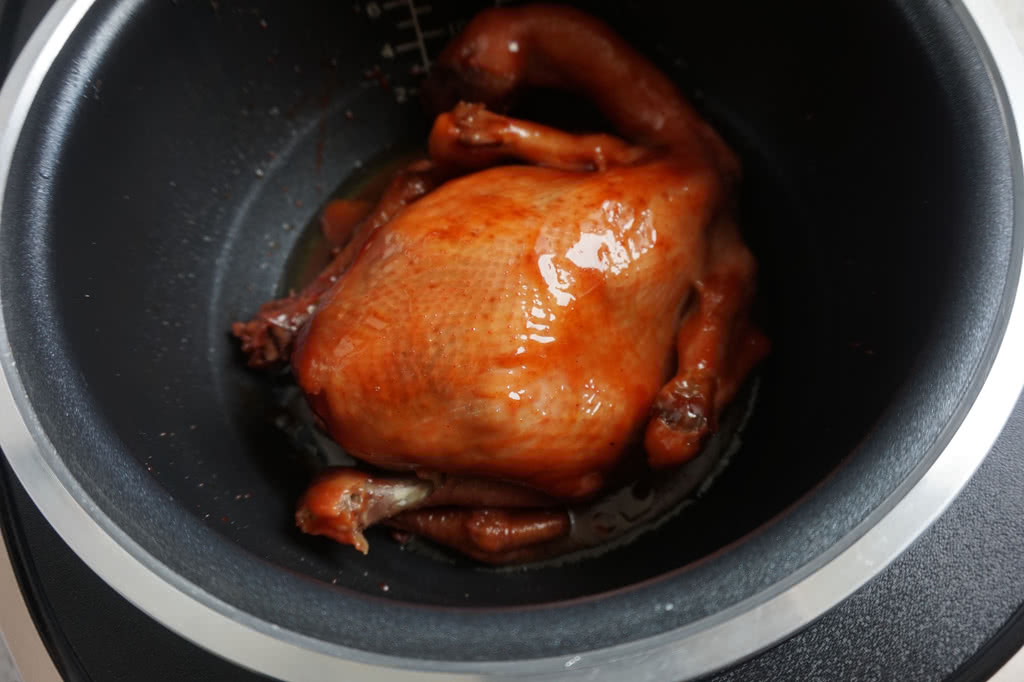 电饭煲版的叉烧鸡，鲜嫩可口又解馋，做法太简单了