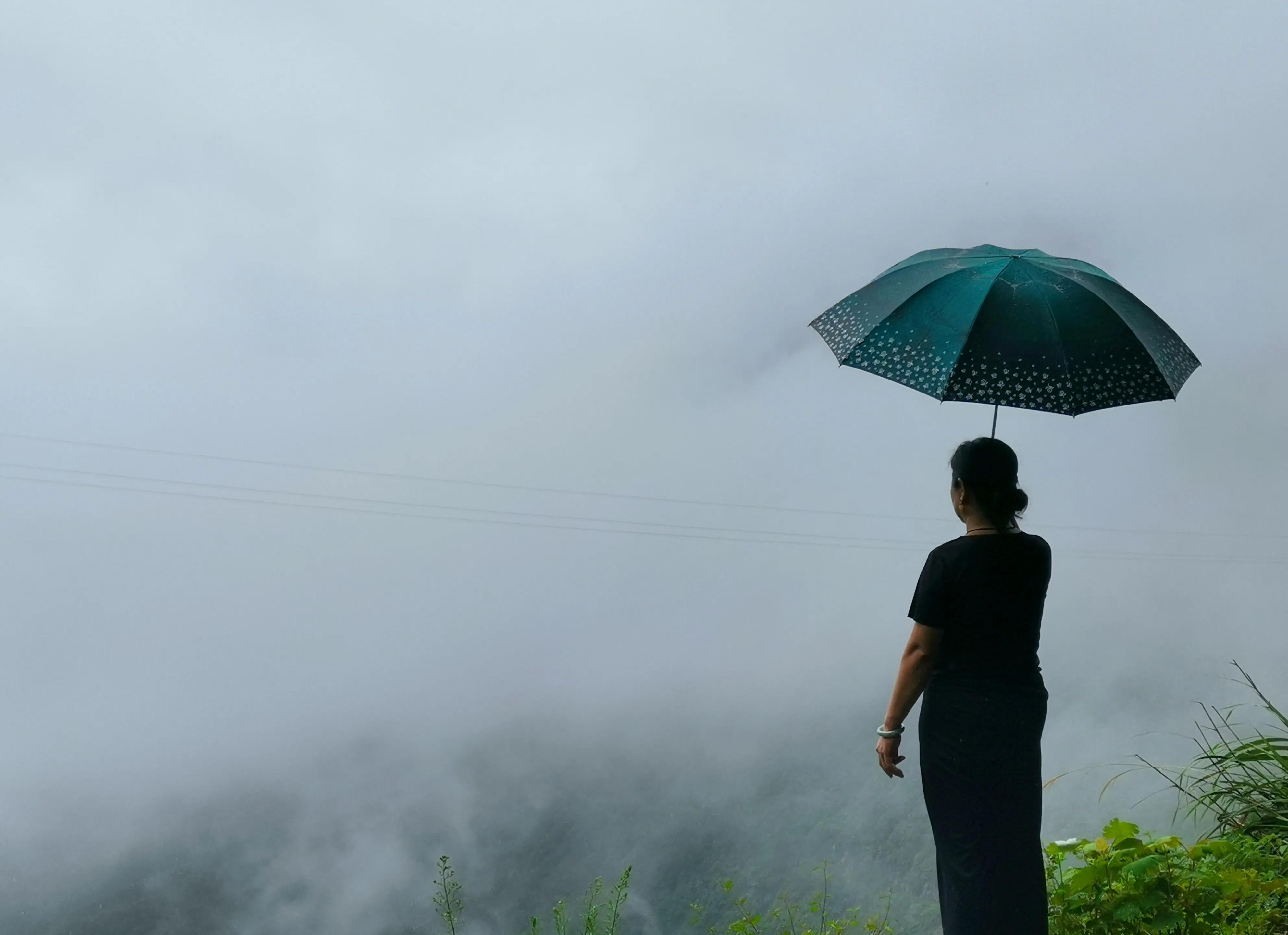 夏天去婺源：920米鄣山村避暑，13公里密林穿越，雨天看卧龙美景