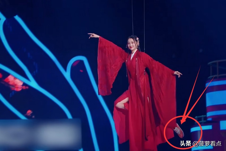 王牌收官之夜，节目组竟然这样对沈腾，再看关