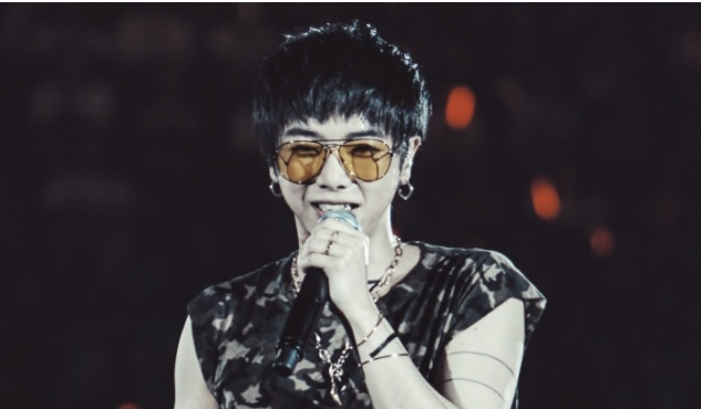 只有我一个人觉得，张碧晨这样子的女人，很恐怖吗？