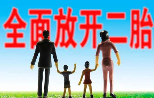 日本仿生女机器人出来了，中国3000多万光棍有福