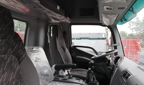 好車甄選：乘龍H5和奧鈴大黃蜂到底有啥區(qū)別？