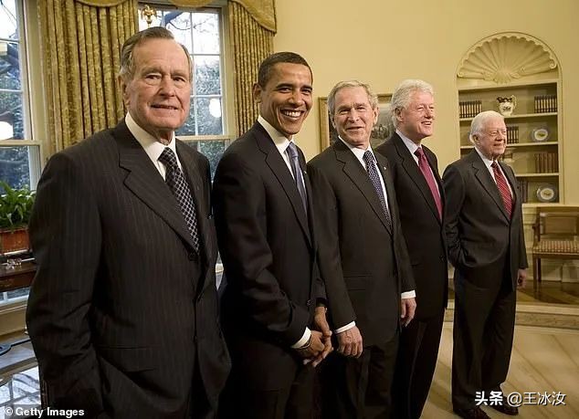 特朗普撕奥巴马？不惜被踢出总统俱乐部，与所