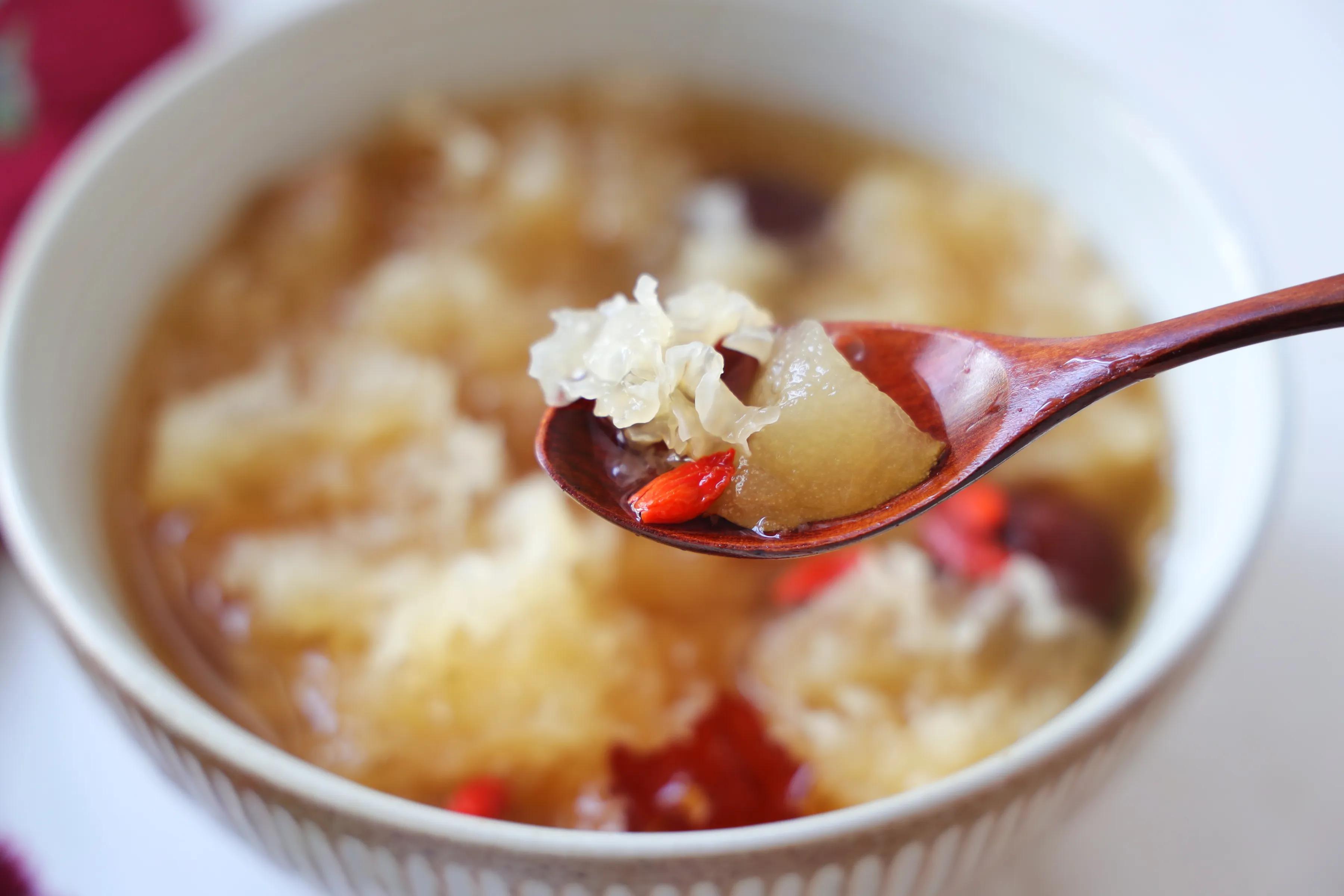 春季多給孩子喝這碗糖水，潤肺止咳，酸酸甜甜喝不膩，老少皆宜！