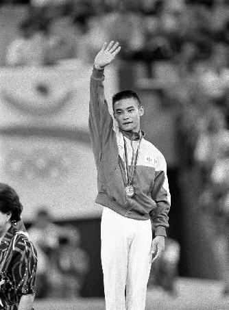 從“全能冠軍”到“億萬富商”，李小雙經歷了什麼？