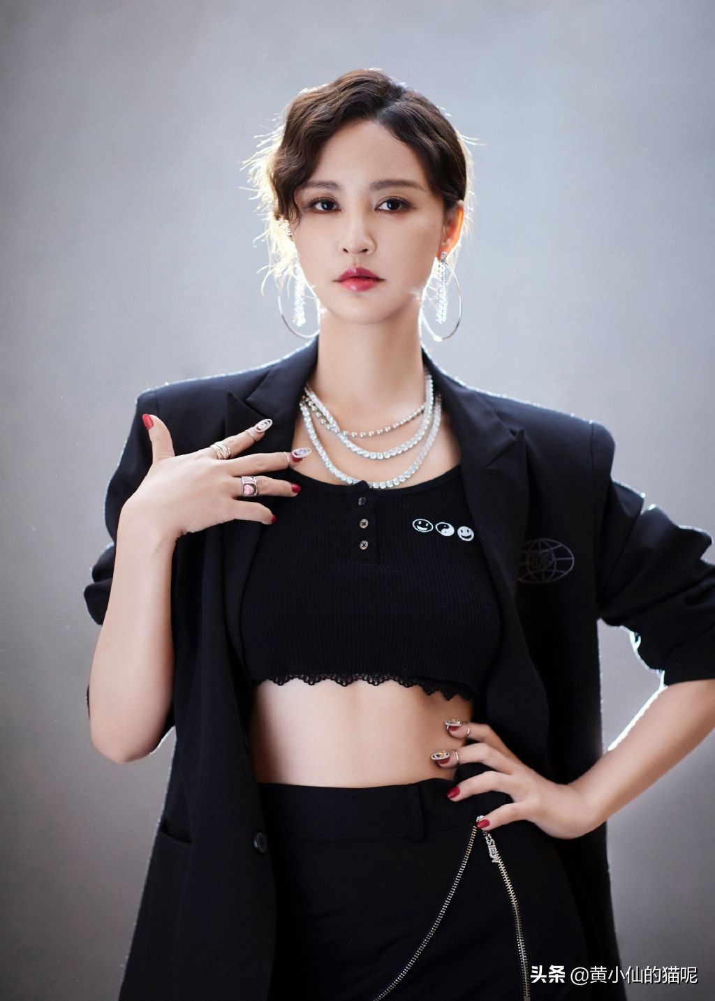 张歆艺减肥成功，当她录节目扮“白骨精”造型