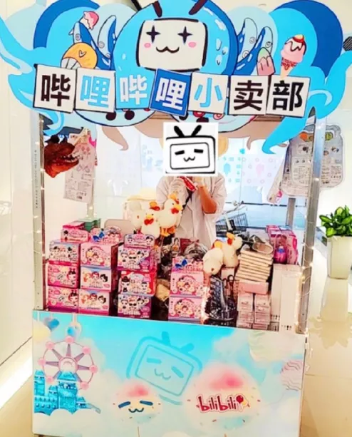 地摊经济火遍全网，这些品牌居然也来凑热闹了