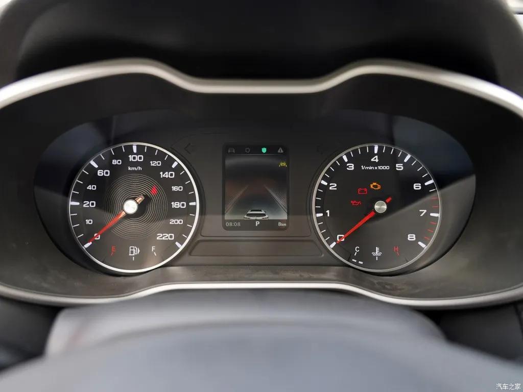 名爵zs:配置高实力强,百公里油耗6.6l,家用选它真不错