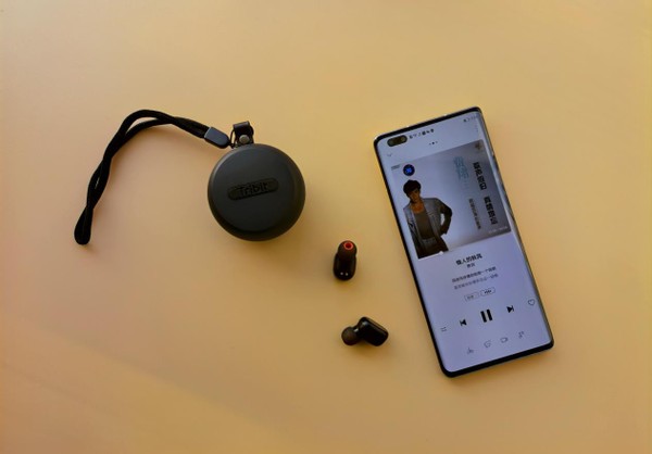 不足二百元还支持无线充电——趣倍这款无线蓝牙耳机物超所值