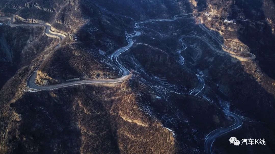 冬日北京最美山路，开劳斯莱斯跑山，是一种怎样的感觉？