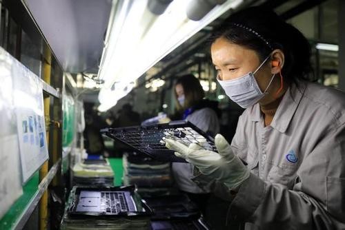 国产28nm的光刻机，4月试产7nm的中芯，忽然都没了消息