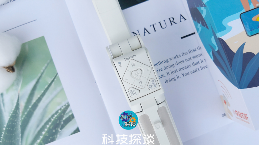 不再为拍摄Vlog发愁，好用不贵的浩瀚小Q云台测评