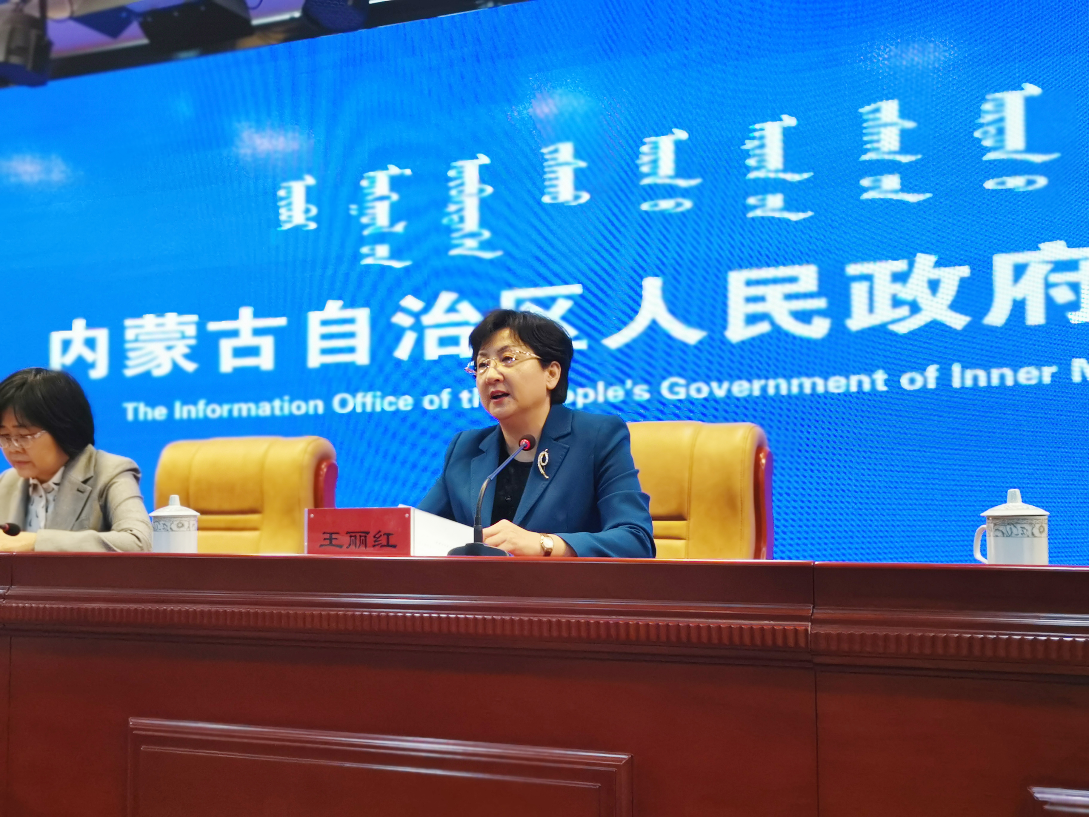 全区劳动模范和先进工作者表彰大会将于12月10日召开