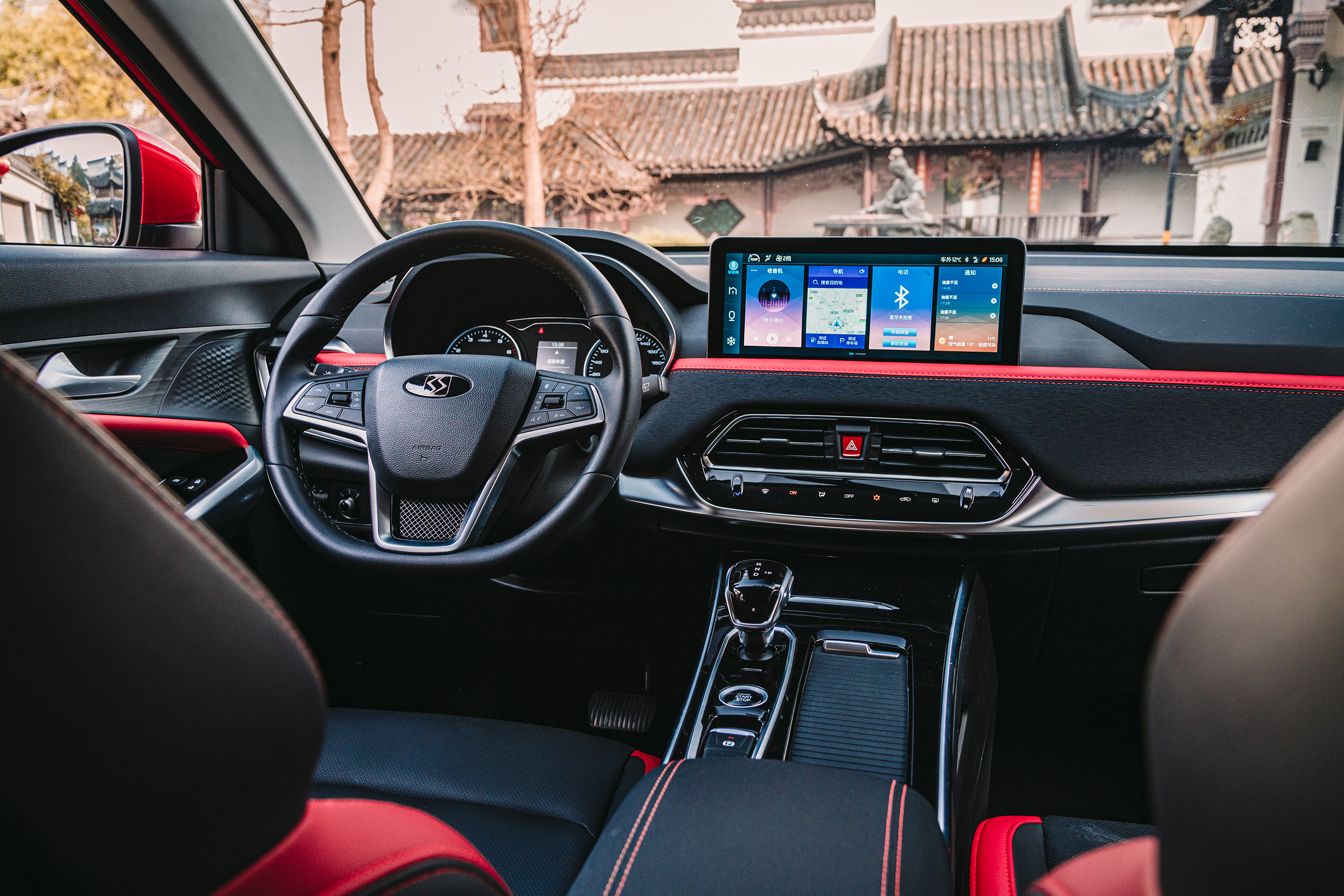 10万元就能买的6座中型SUV，回家过年你需要一台思皓X8
