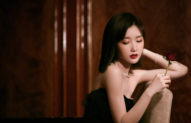 比郑爽还疯的陈翔，这次让毛晓彤爆火了