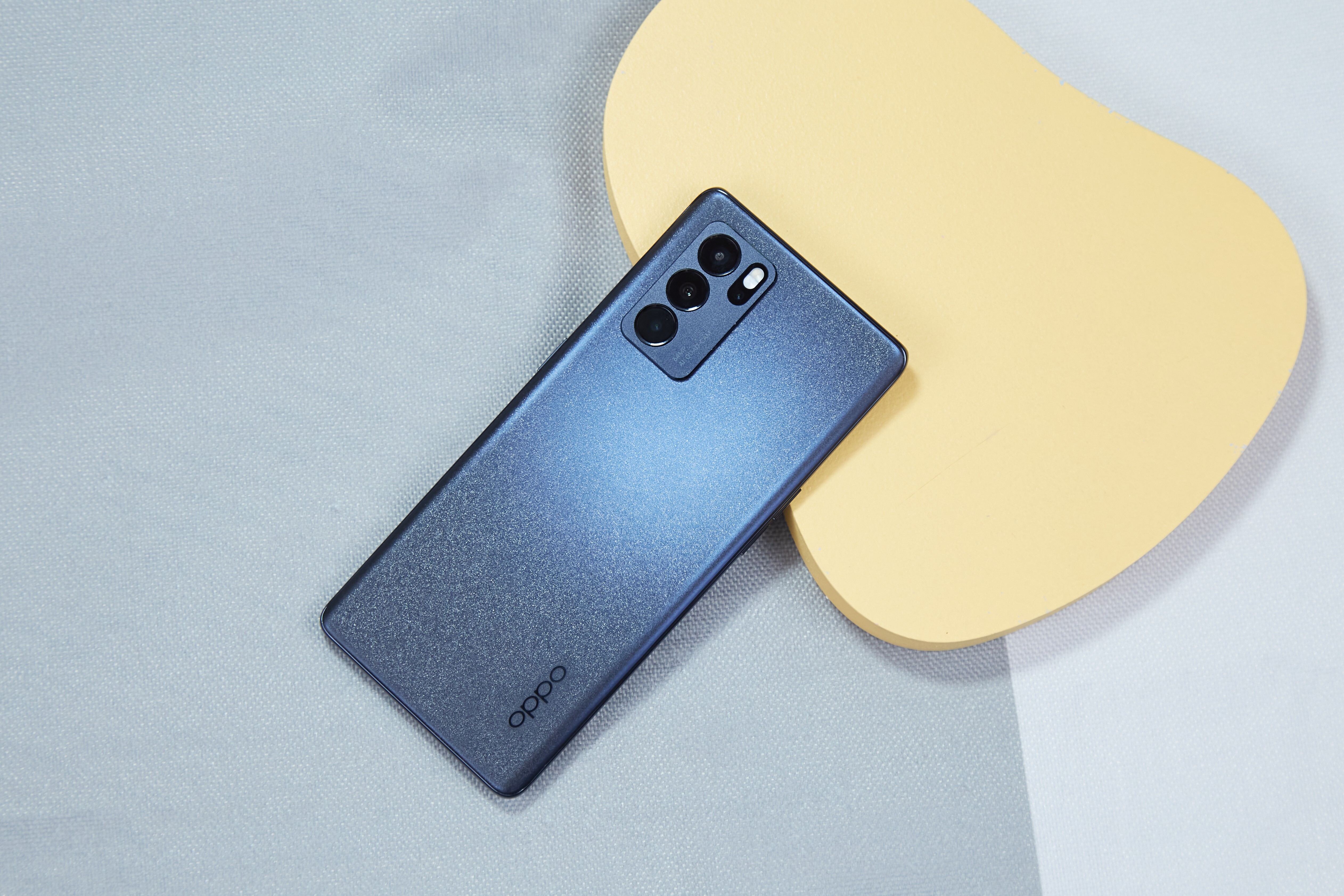 OPPO Reno 7 Pro+放大招，首发三星GN5，5600mAh+5nm，香得很销魂