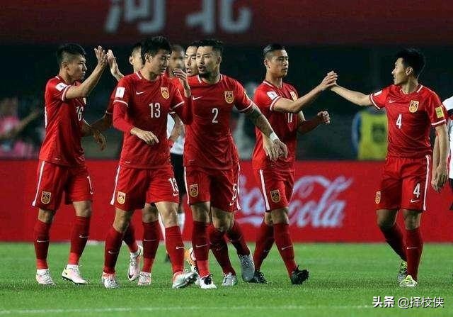 以前中国足球9连冠被称中国铁军称霸亚洲，为什么现在却那么弱？