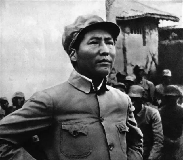 1942�꣬��������1�����ƽ��Ӱ������ȼü֮������ƽ�������