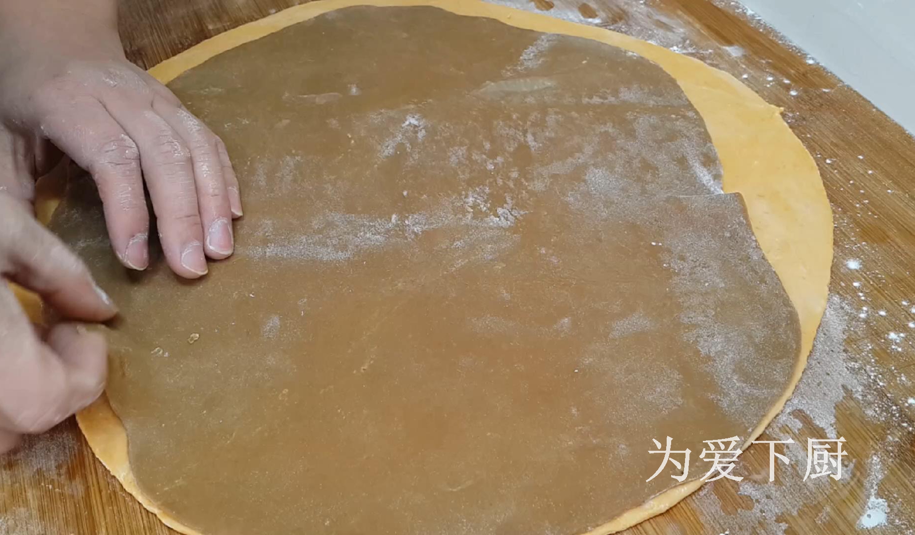 這零食的做法太好吃了，冰箱裡一放，比薯片還好吃，一口一個真香
