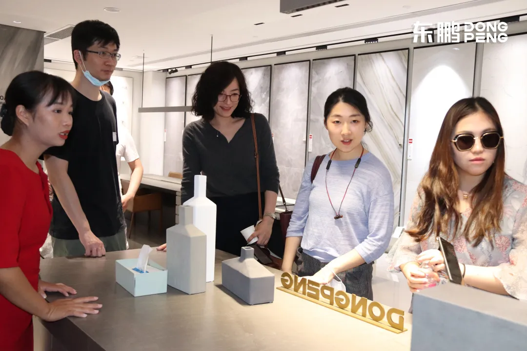 品牌快讯|吴晓波频道团队走进东鹏,探索民族企业新动能