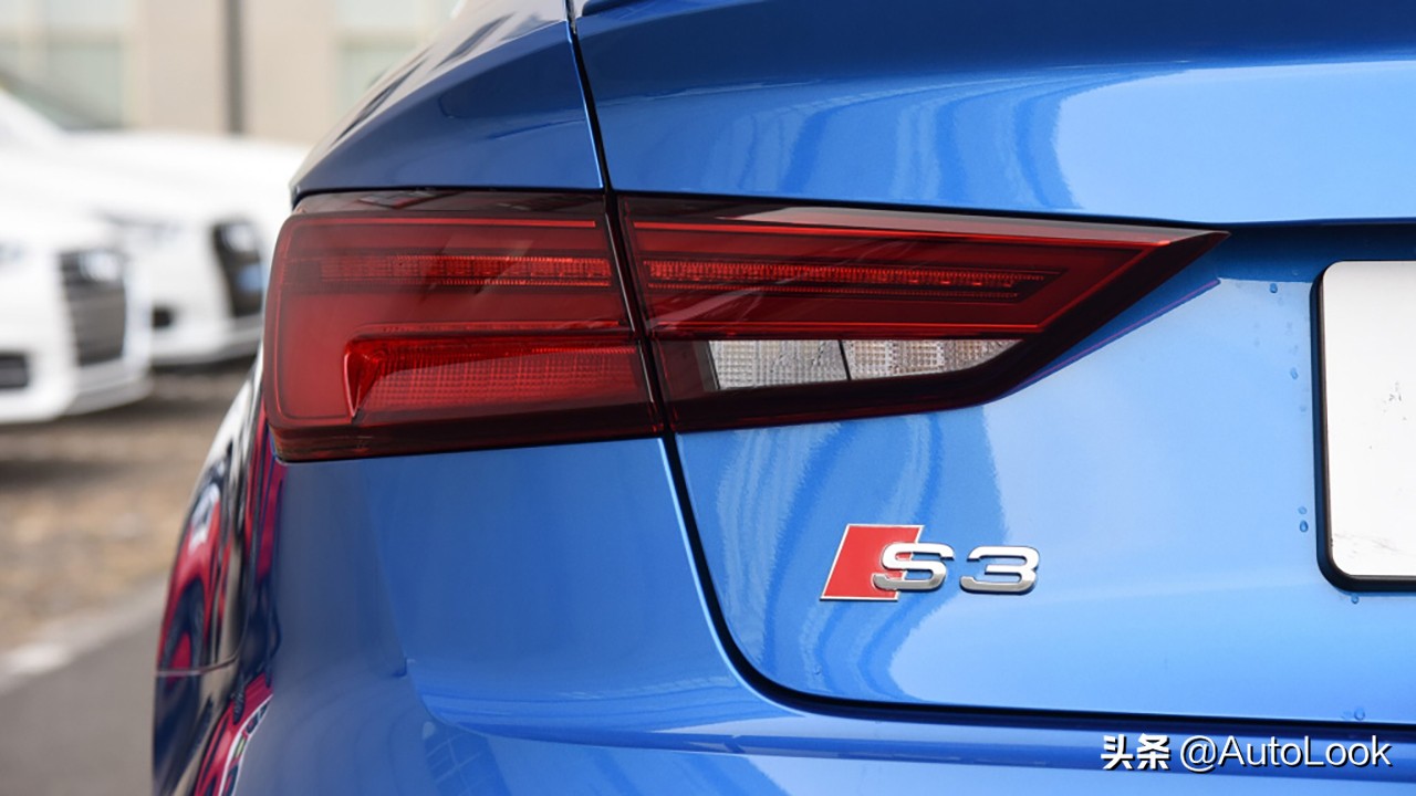 德系钢炮间的正面battle 奥迪S3 VS奔驰A35L 鹿死谁手