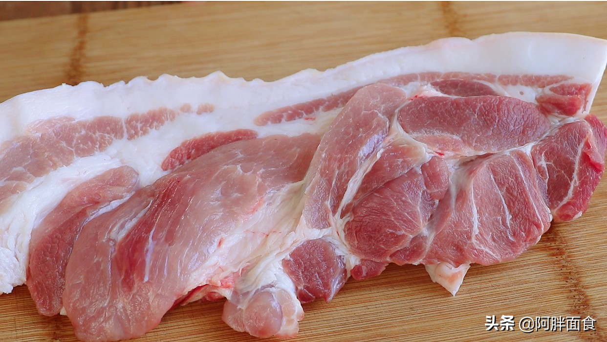 餃子餡好吃有秘訣，從選肉到調餡手把手教你，不腥不柴，鮮嫩多汁