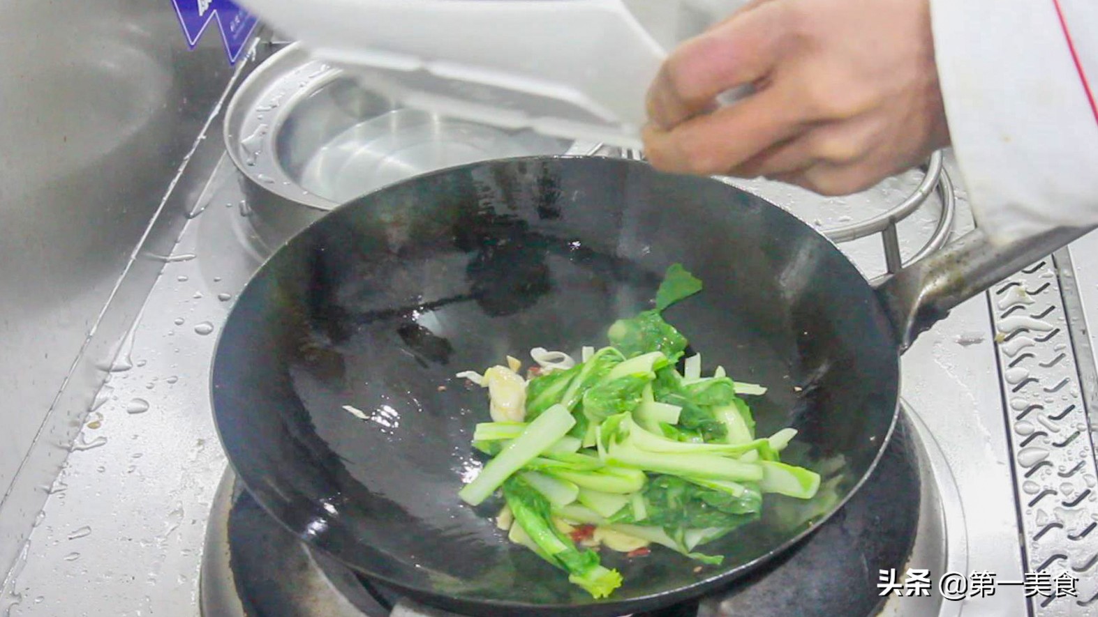 图片[8]-小白菜煎豆腐做法 简单易学 豆腐金黄不粘锅-起舞食谱网