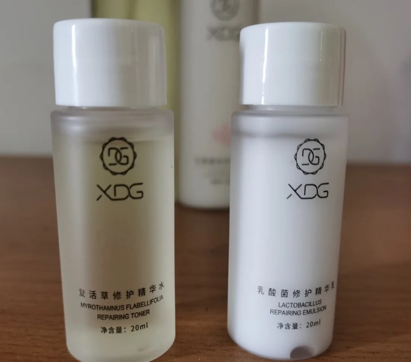 适合大油皮的4款水乳推荐：澳尔滨上脸秒吸收，黛珂是最强CP