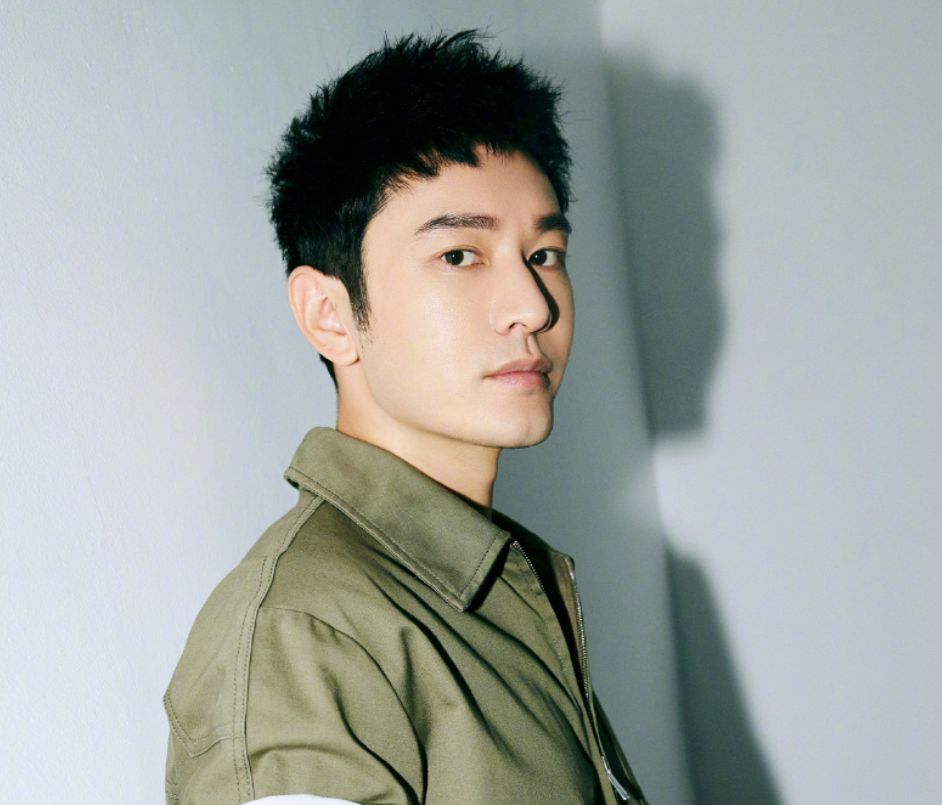 港媒爆料黄晓明在青岛离婚，baby分走几个亿，孩