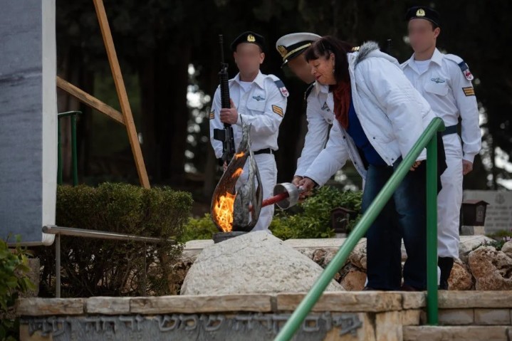 以色列达卡尔号潜艇失踪之谜，找了31年，海军将军为此饮弹自尽