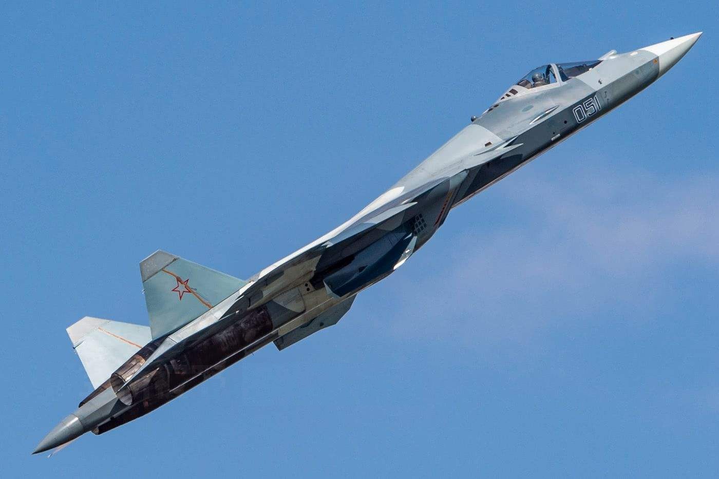 网传俄隐身战略轰炸机首飞进入倒计时，据称已