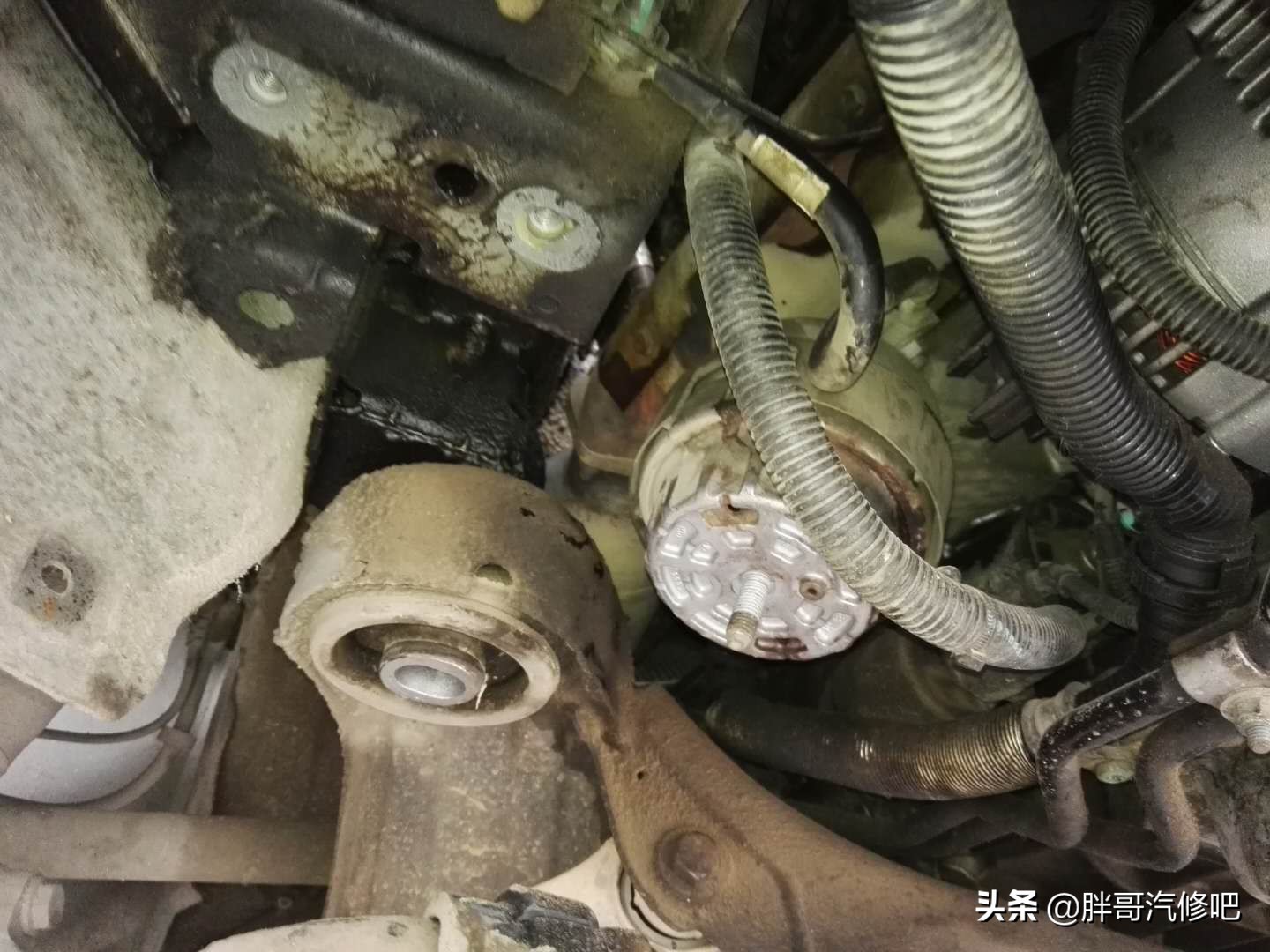 图片[13]_奥迪A6L发动机D档踩刹车抖动严重 胖哥教大家如何判断区分故障_5a汽车网