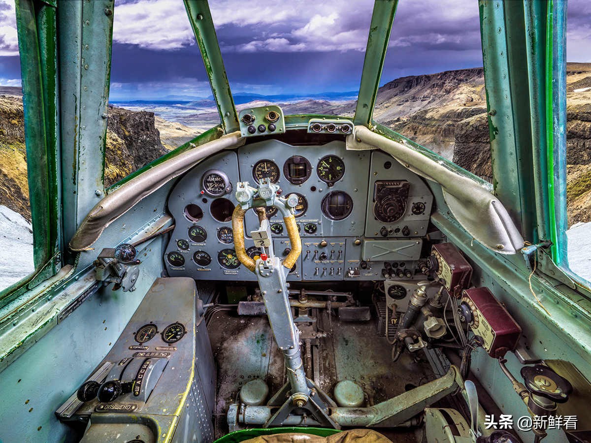 苏联空军的驾驶舱和投弹舱，难以熟练掌握的控