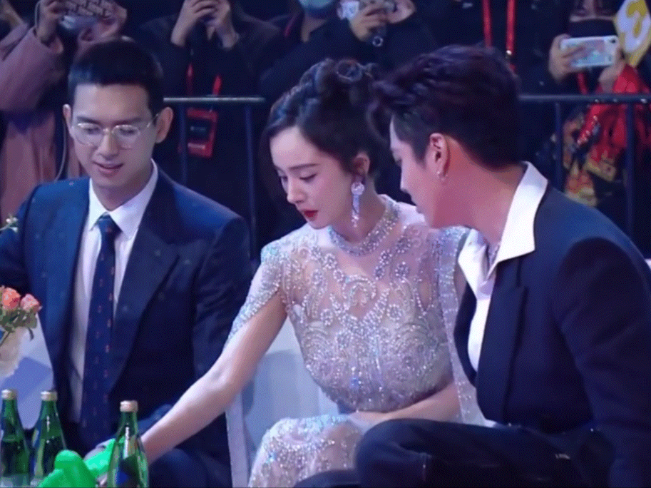 北大才女，逆袭人生的李雪琴，为何能在吴亦凡事件中虎口脱险？