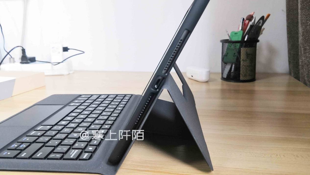 生产力“爆棚”：SMORSS无线蓝牙iPad键盘保护套